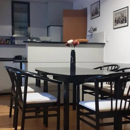 Апартаменты Lovely Old City-center